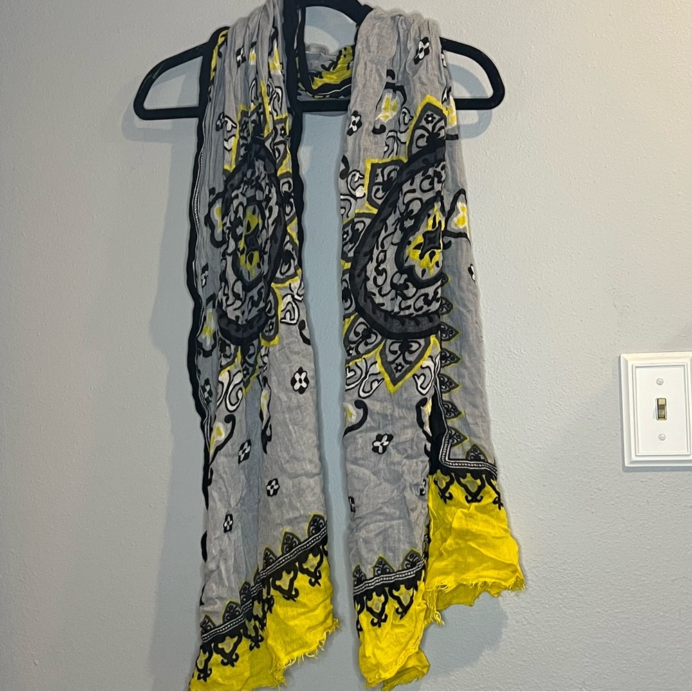 5/$25 - Yellow Gray and black print rectangle scarf